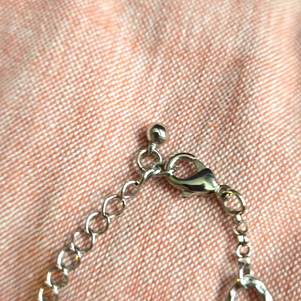 Silver‎ Chain Cross Necklace - Picture 4 of 4